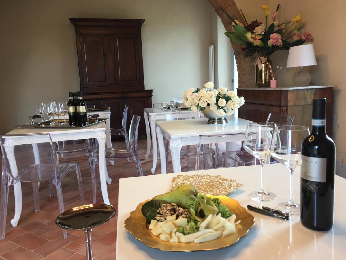 Cordella In Valdorcia Truffle And Olive Oil Resort Montalcino Bagian luar foto