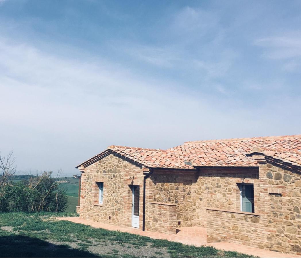 Cordella In Valdorcia Truffle And Olive Oil Resort Montalcino Bagian luar foto