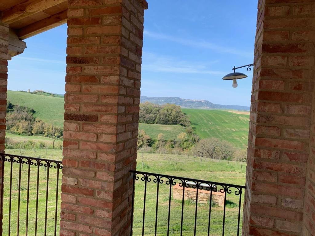 Cordella In Valdorcia Truffle And Olive Oil Resort Montalcino Bagian luar foto