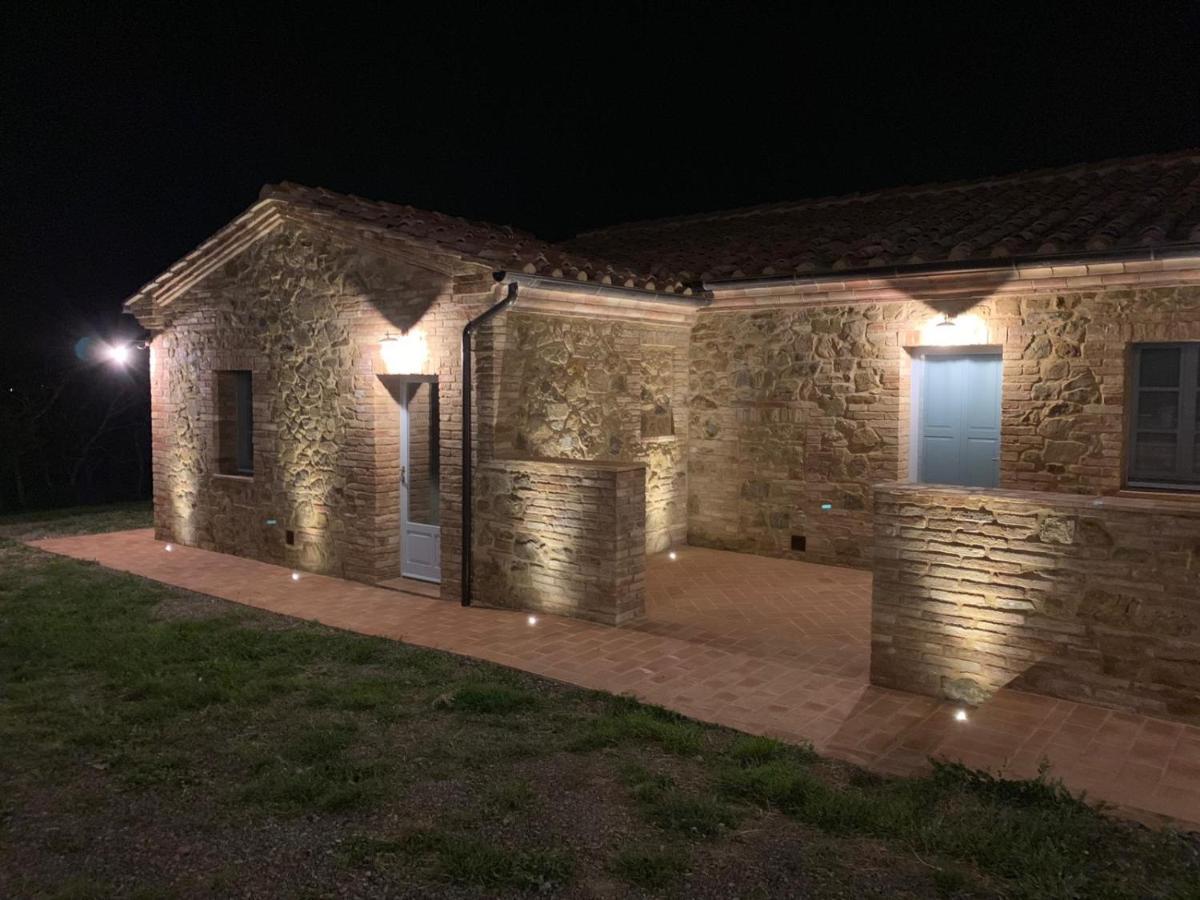 Cordella In Valdorcia Truffle And Olive Oil Resort Montalcino Bagian luar foto