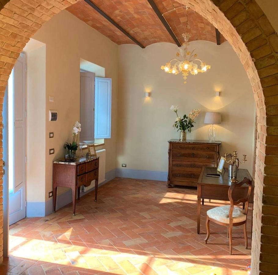 Cordella In Valdorcia Truffle And Olive Oil Resort Montalcino Bagian luar foto